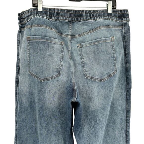Lane Bryant Wide Leg Distressed Elastic Waist Pullon Jeans Size 18 - Picture 7 of 10